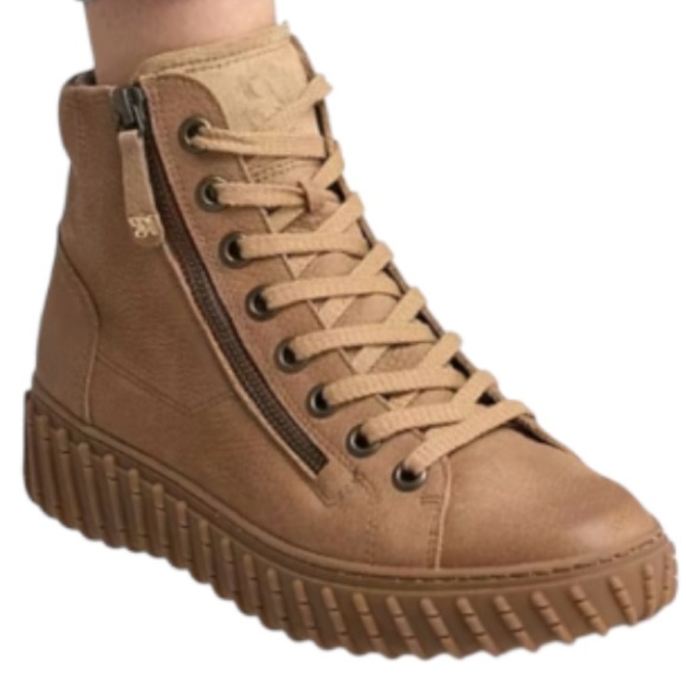Brown leather ankle/combat boots. Merino wool warm lining (not bulky)US sz